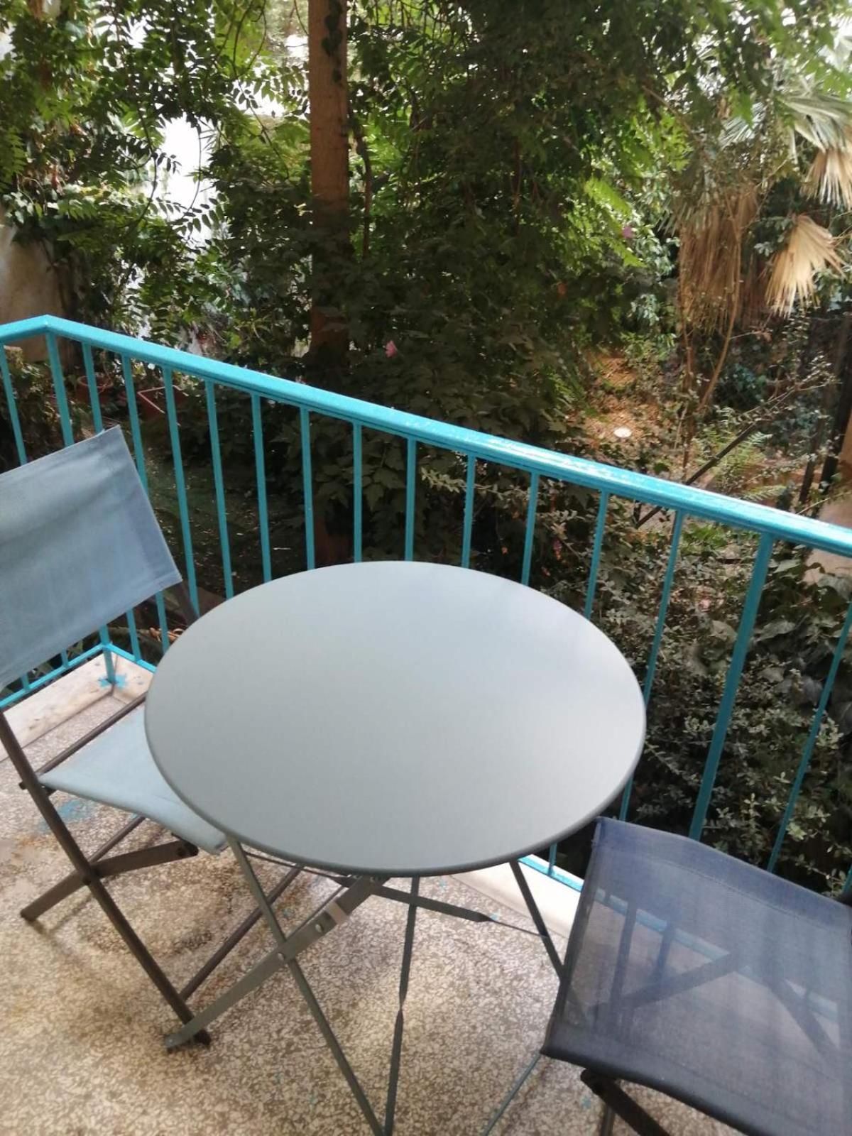 Appartamento Ανακαινισμένο 8 Λεπτά Από Το Μετρό. Atene Esterno foto